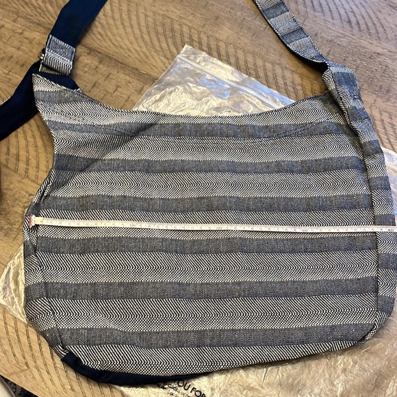 Thirty one hobo bag new - Picture 4 of 7